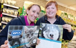 Chesterfield RSPCA feature. Julie Platts and Christine Duckworth. Read more at: https://www.derbyshiretimes.co.uk/news/chesterfield-rspca-launches-purr-fect-charity-calendar-1-8242335